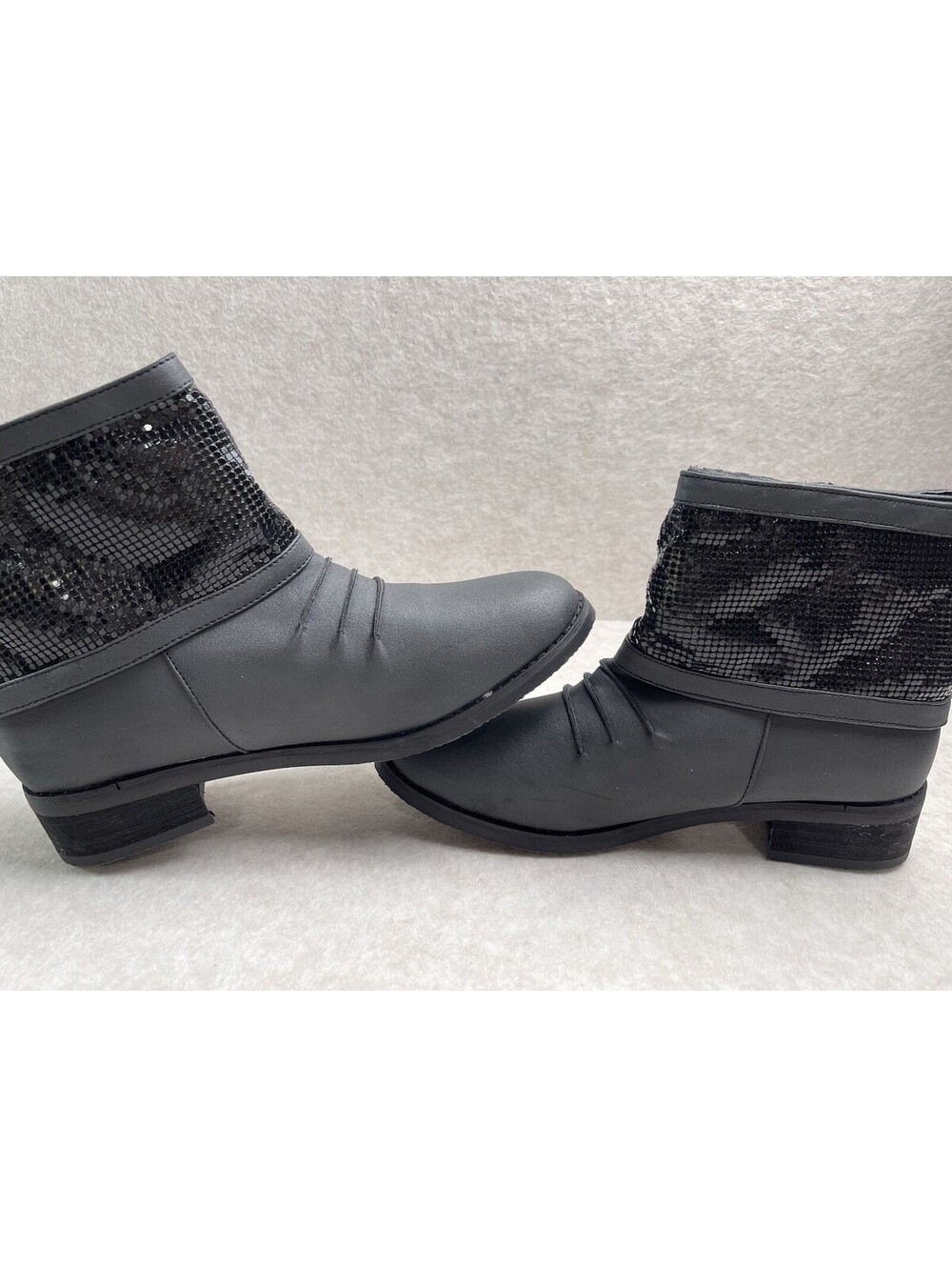 OM by Olivia Miller Womens Black Sequin Block Heel Side Zip Ankle Boots US 10 M